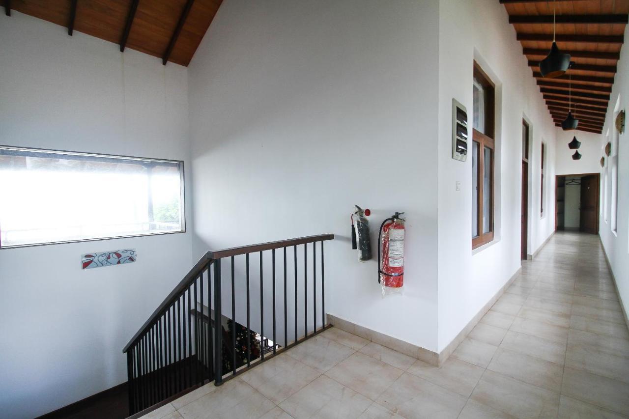 Maresia Beach Villa Wadduwa Exterior foto