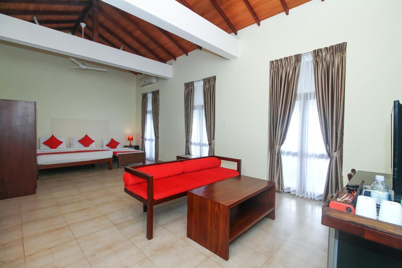 Maresia Beach Villa Wadduwa Exterior foto